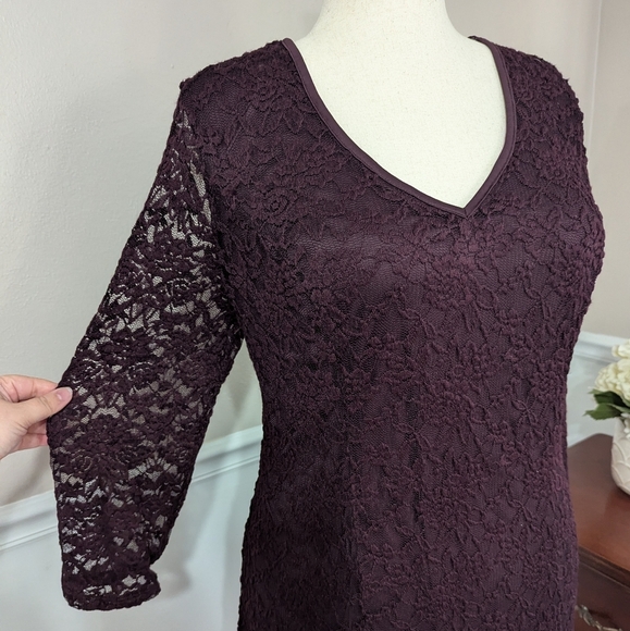 3/$30 NWT Maurices Open Back Lace Skater Dress Size 2 - Picture 2 of 5